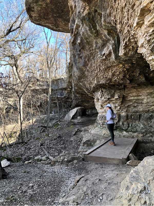 hiking-near-tulsa-redbud-valley-nature-preserve