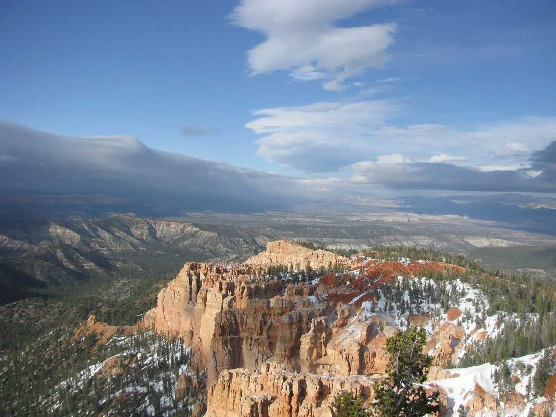 Bryce Canyon National Park Overlook in April