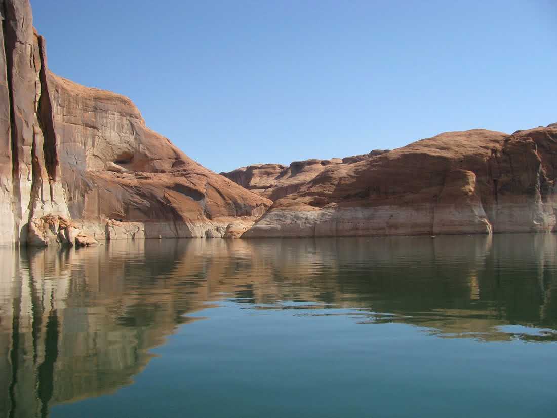 lake-powell-red-rock-canyons