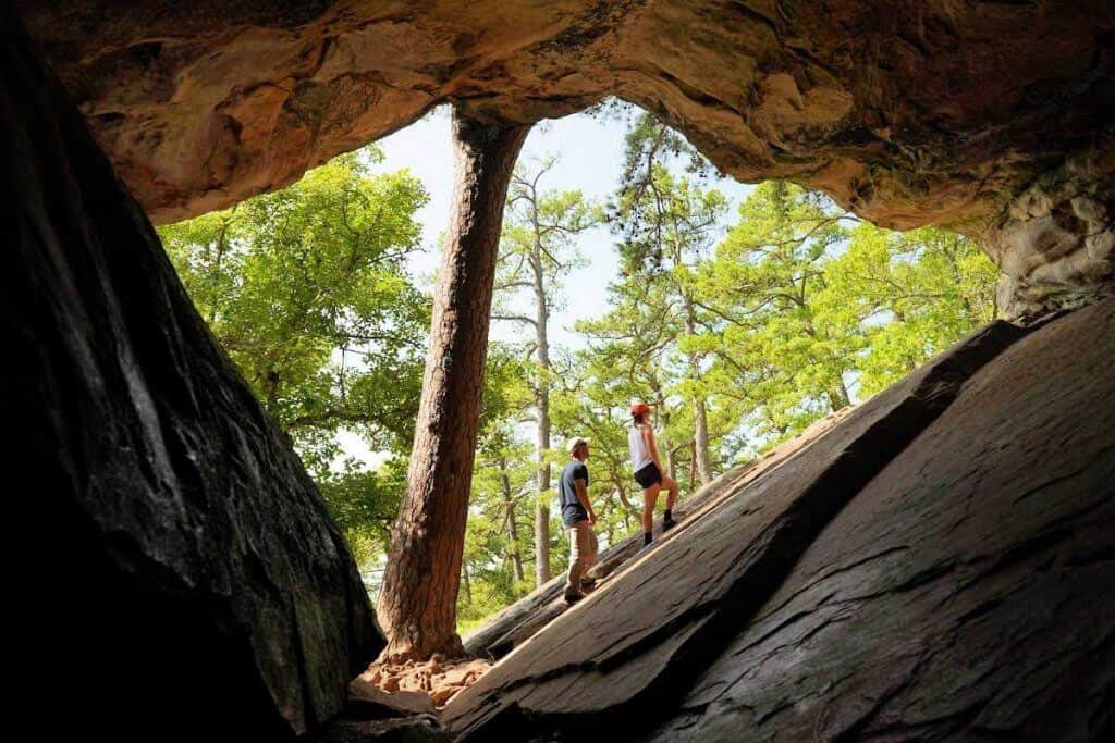 Oklahoma-state-parks-robbers-cave