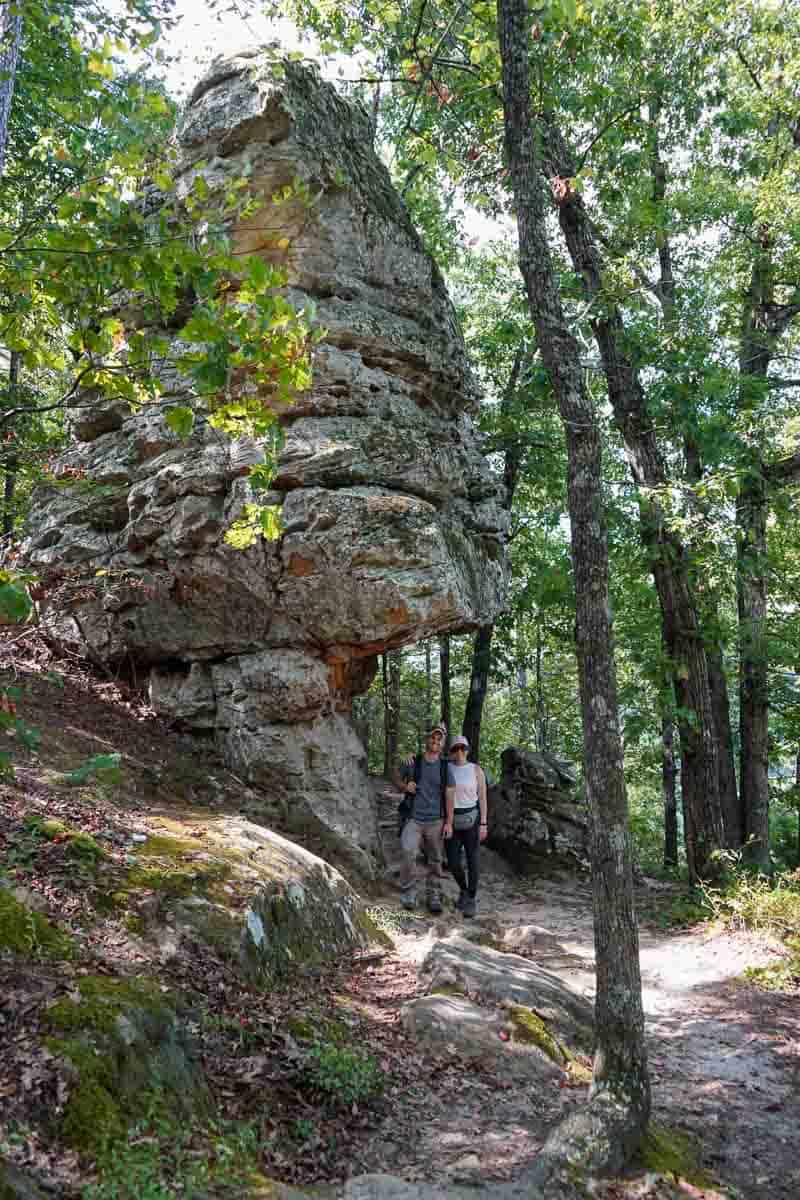 how-to-travel-cheap-hiking