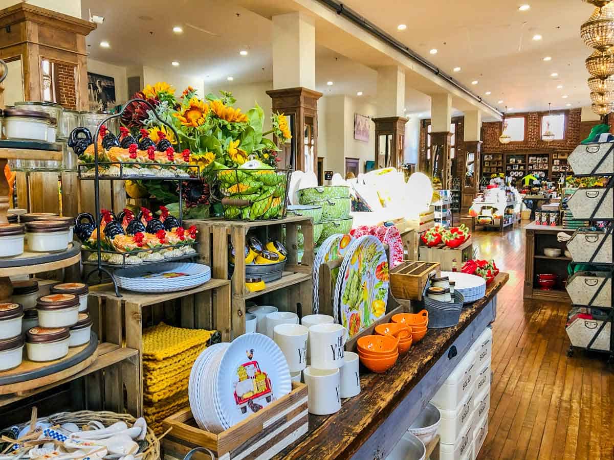 The Best Items From Ree Drummond's Mercantile Shop