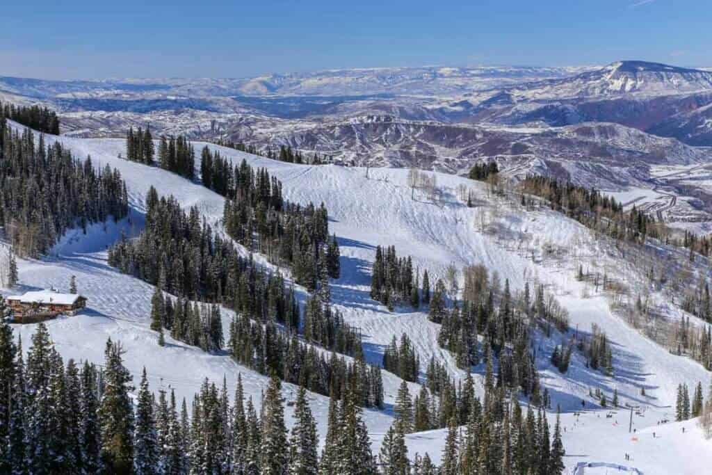 Plan the Ultimate Aspen Colorado Snowboarding Getaway - The Happiness  Function