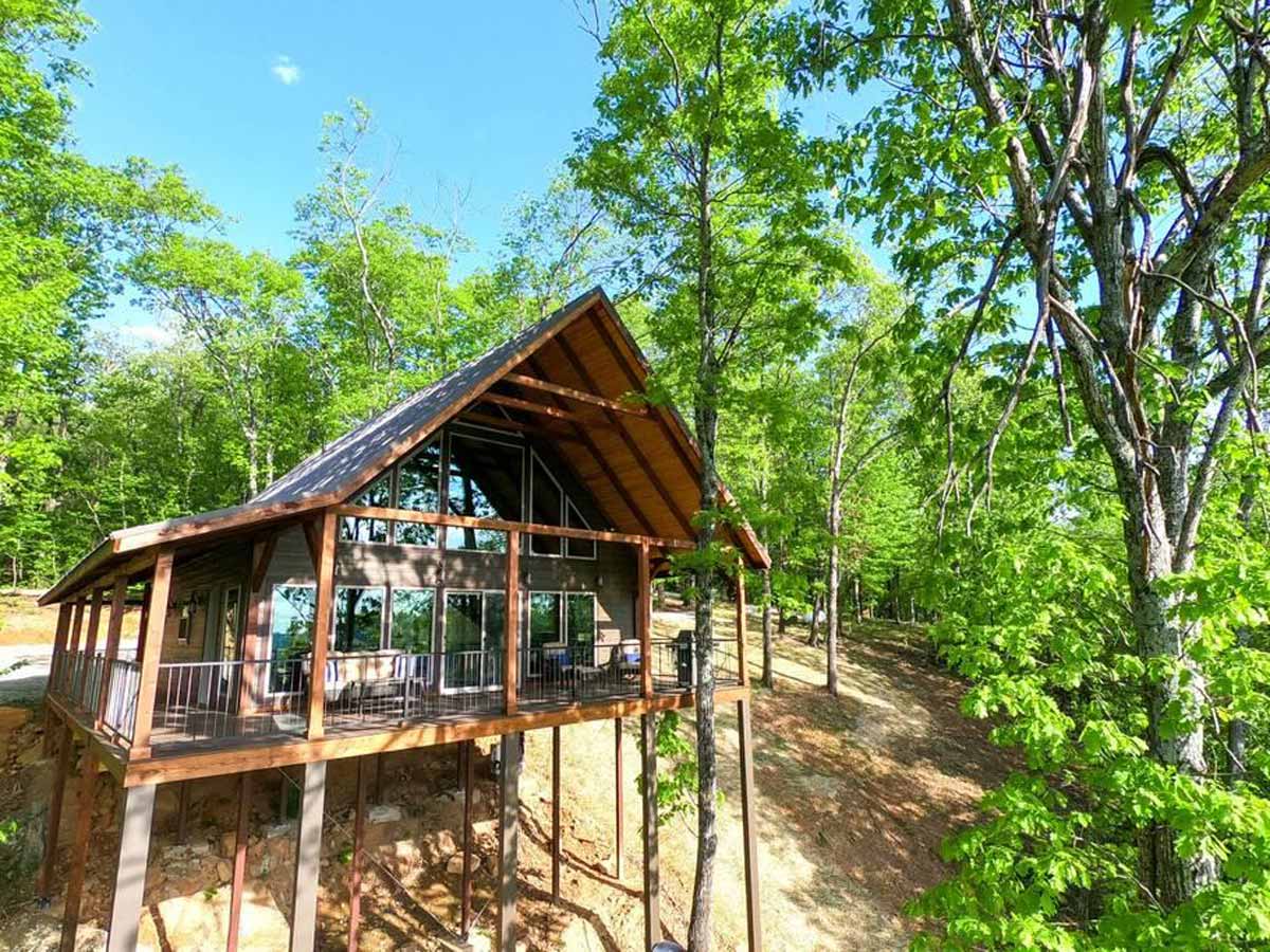 Red Rock Vista Treetop Cabin