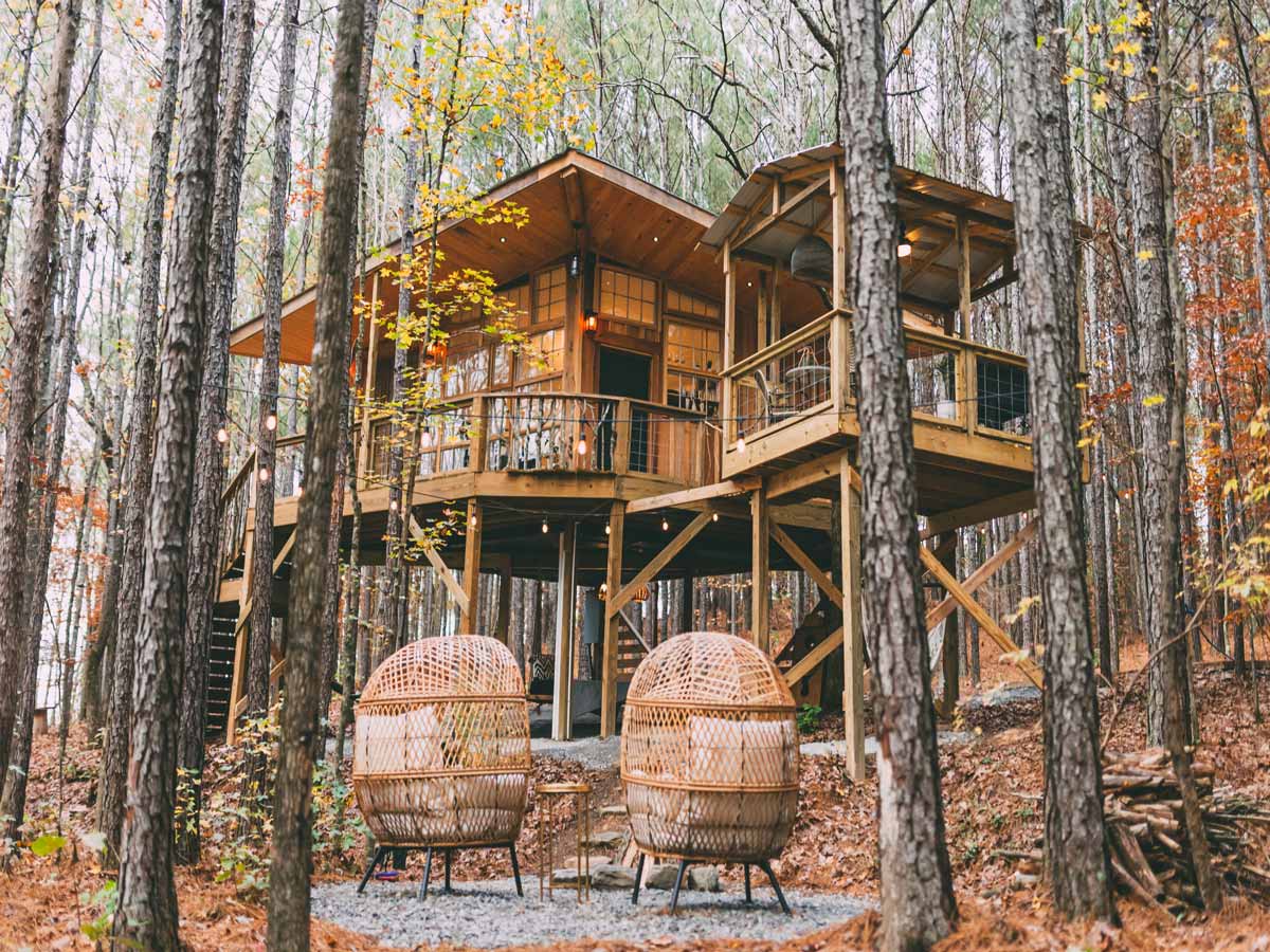 10 Incredible Airbnb Treehouse Rentals In The U.S. - The Happiness Function