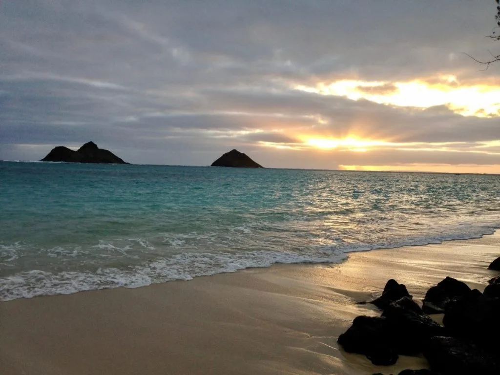 Lanikai Beach and view of the Mokes at sunrise