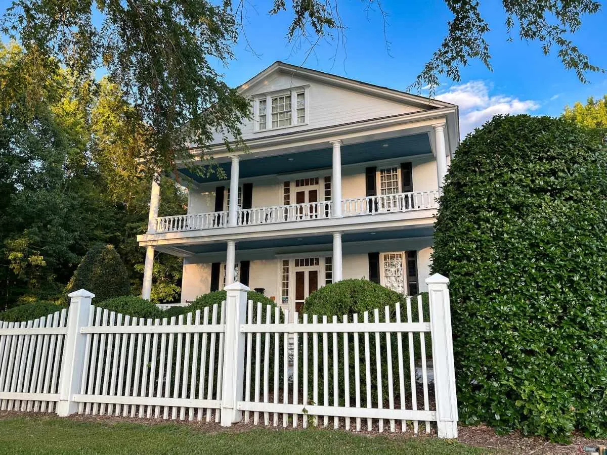 The Kilburnie Inn southern mansion